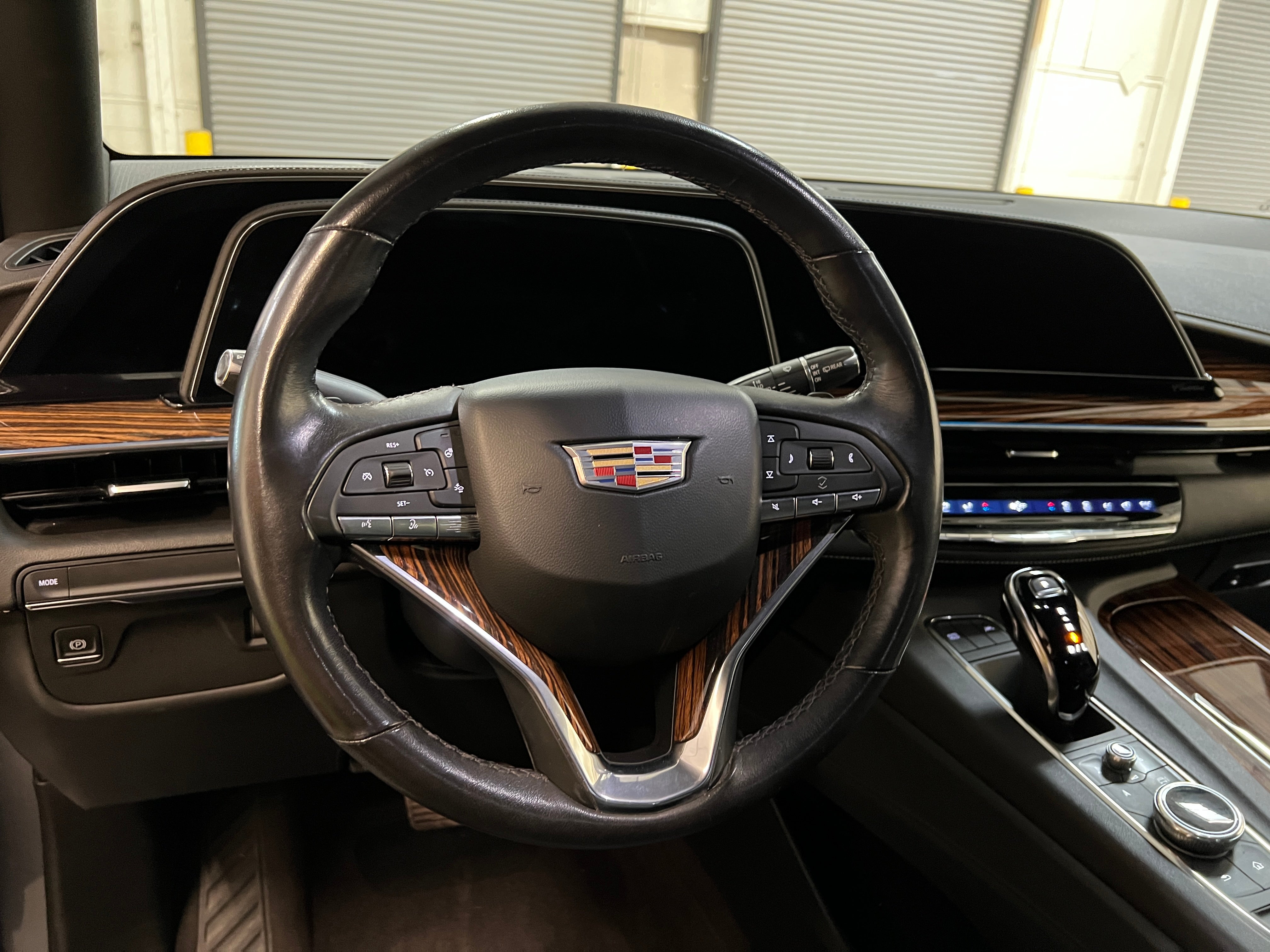 cadillac escalade esv 2022 1GYS3JKL3NR108963 image cadillac escalade esv 2022 1GYS3JKL3NR108963 image